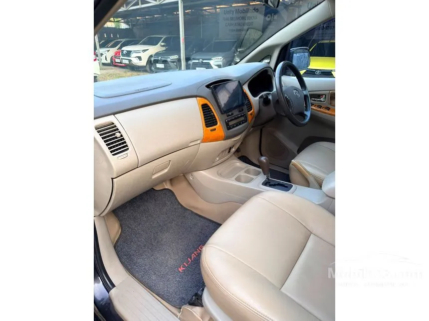 2010 Toyota Kijang Innova V MPV