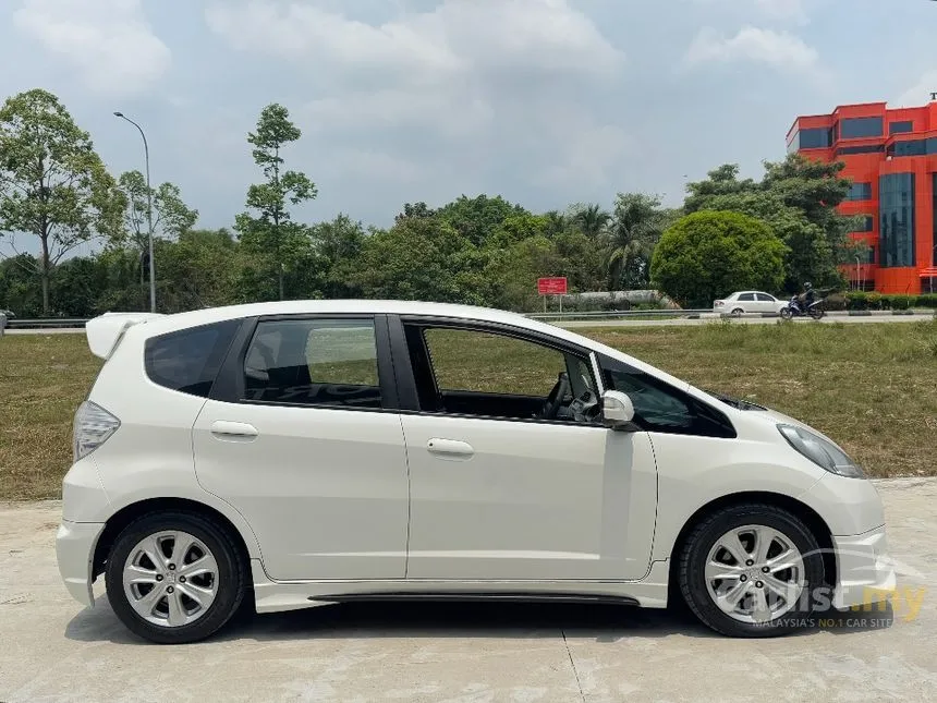 2012 Honda Jazz Hybrid Hatchback