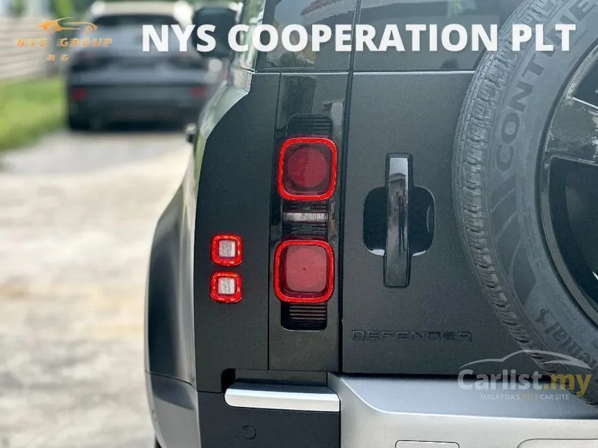 2024 Land Rover Defender 110 P300 SE SUV