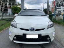 2013 Toyota Prius 1.8 Hybrid Luxury Hatchback