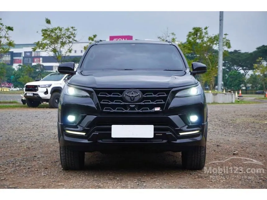 2022 Toyota Fortuner GR Sport 4X2 SUV