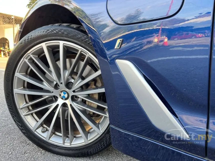 2019 BMW 530e M Sport Sedan