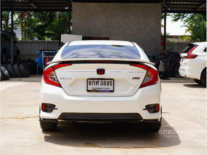 2017 Honda CIVIC Turbo RS Sedan
