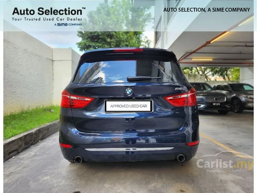 2015 BMW 220i Gran Tourer MPV