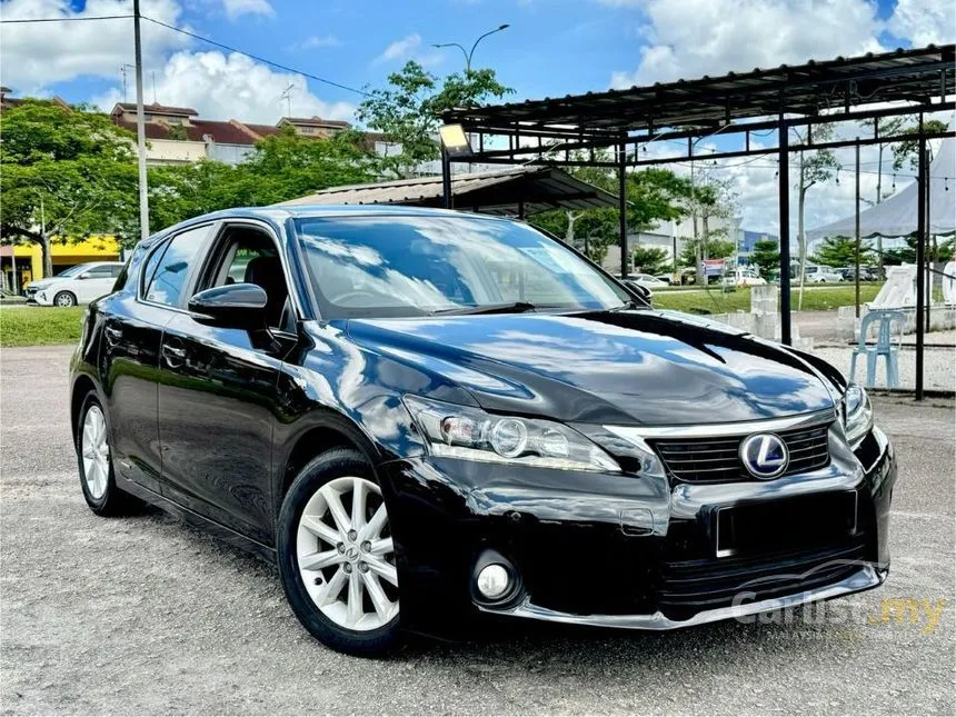2012 Lexus CT 200h Luxury Hatchback