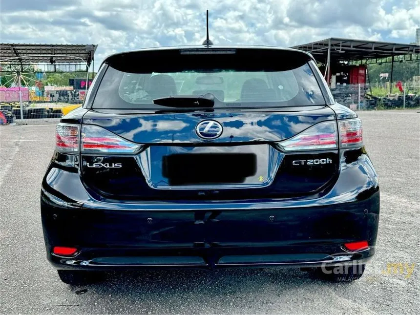 2012 Lexus CT 200h Luxury Hatchback