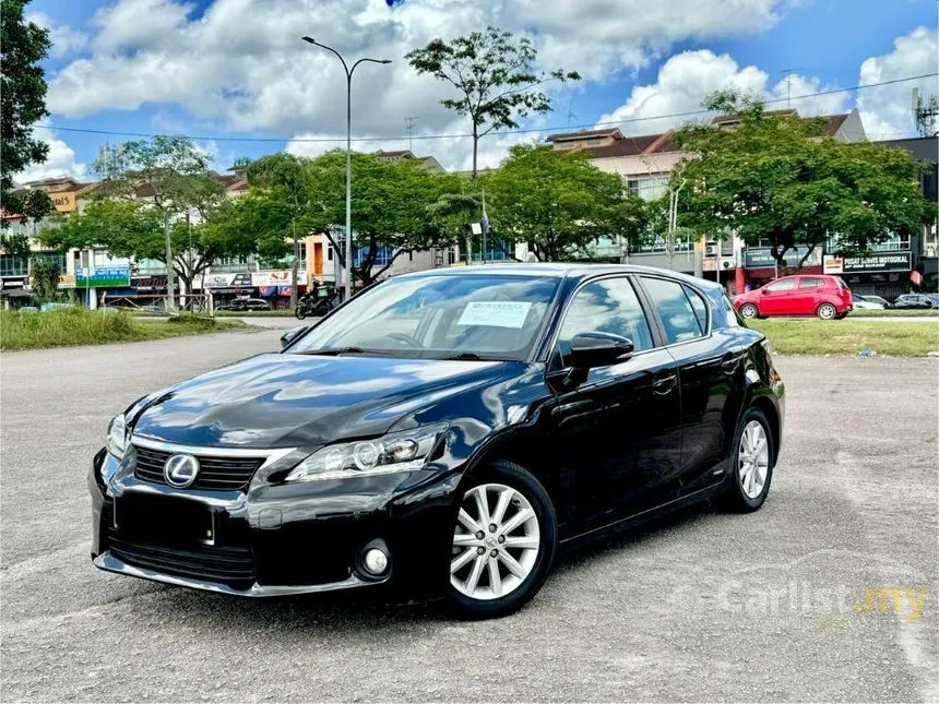 2012 Lexus CT 200h Luxury Hatchback