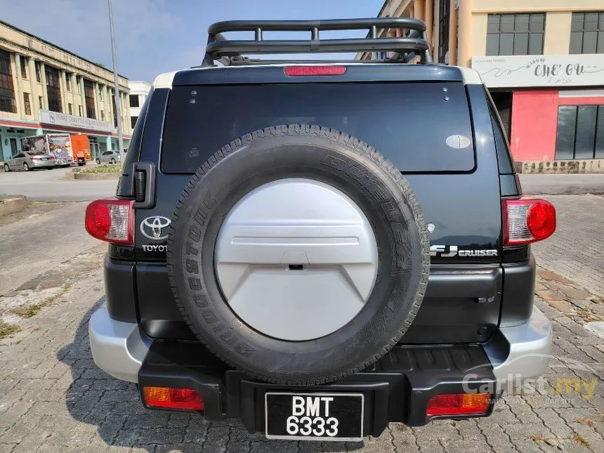 2011 Toyota FJ Cruiser SUV