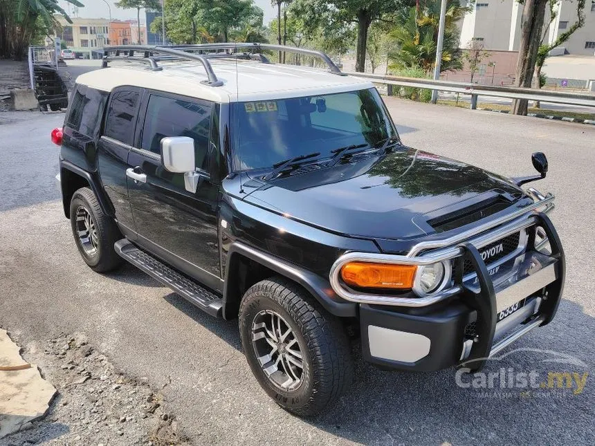 2011 Toyota FJ Cruiser SUV