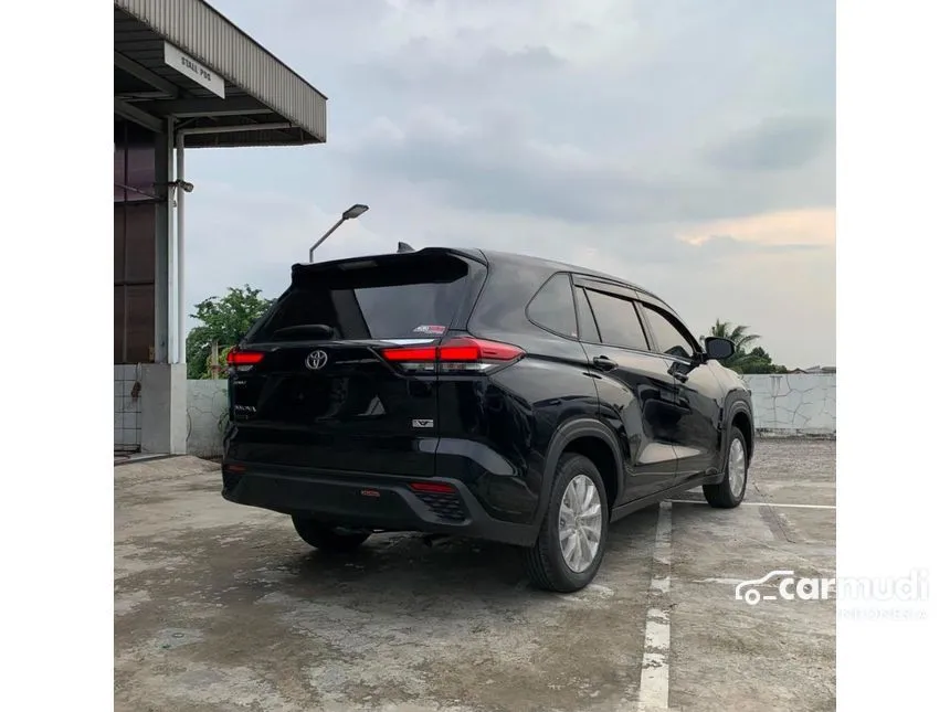 2025 Toyota Kijang Innova Zenix V (Non Premium Color) MPV