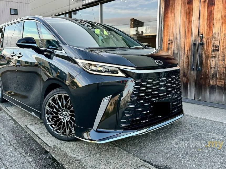 2024 Lexus LM 500h 4 Seater MPV