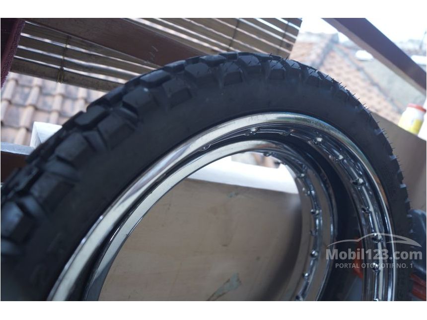 Jual Motor Kawasaki KLX 2016 150 Manual 0.2 di Jawa Barat 