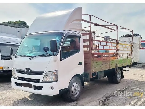 Hino Xzu411 Lorry for Sale in Malaysia | Carlist.my