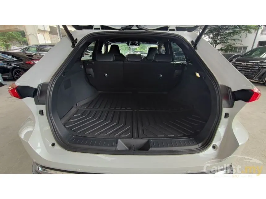 2025 Toyota Harrier Luxury SUV