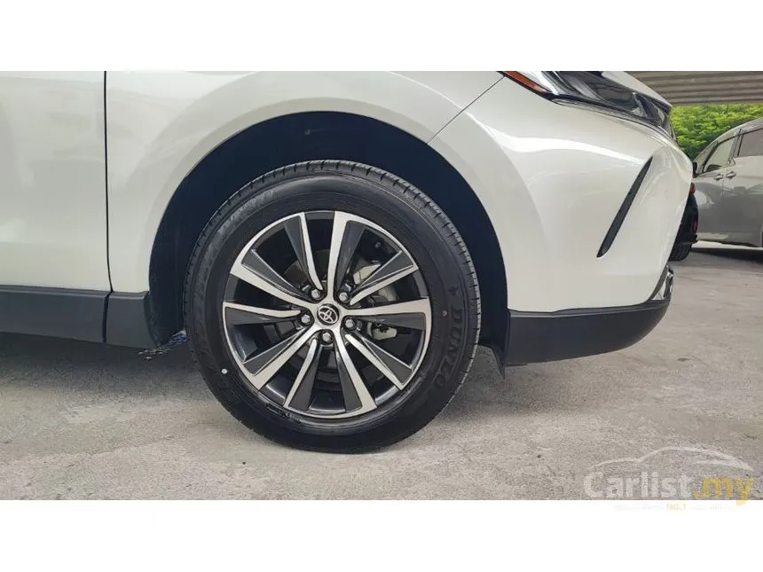 2025 Toyota Harrier Luxury SUV
