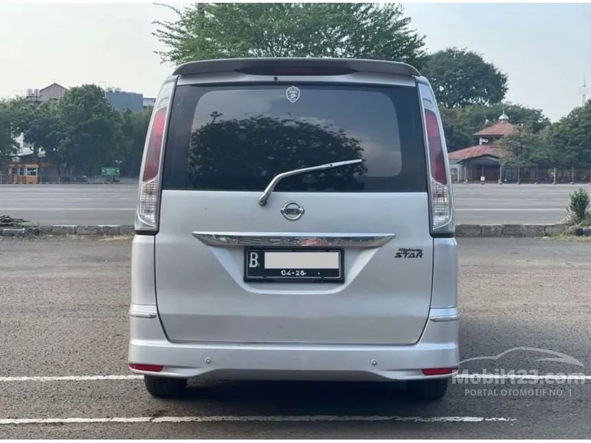 2013 Nissan Serena Highway Star MPV