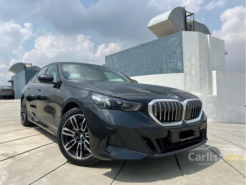 2024 BMW 520i M Sport Sedan