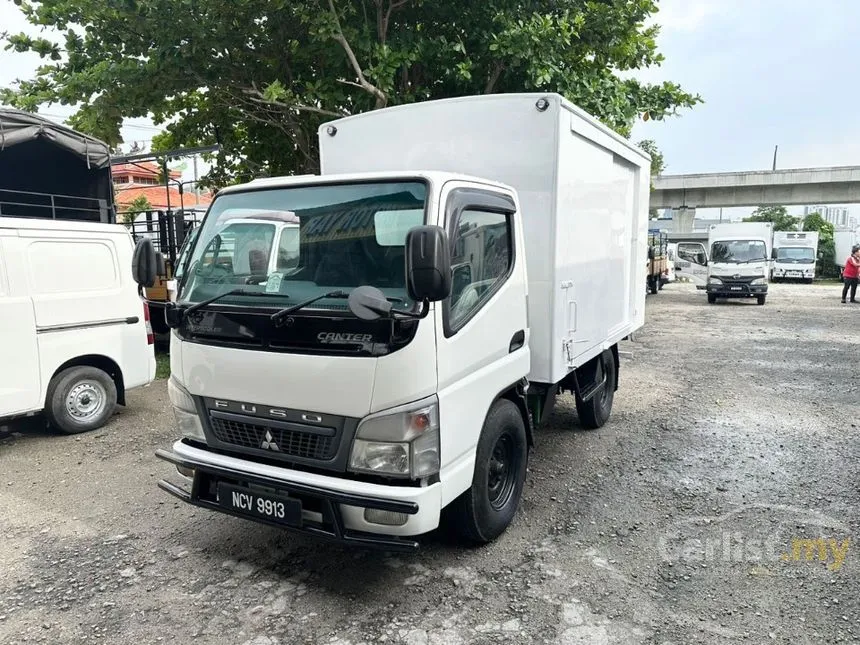 2013 Mitsubishi Fuso canter FE71PB Lorry