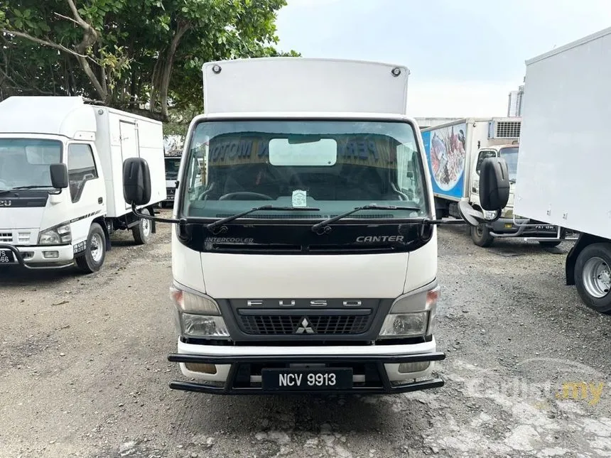 2013 Mitsubishi Fuso canter FE71PB Lorry