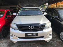 2012 Toyota Fortuner 2.7 V G TRD Sportivo SUV