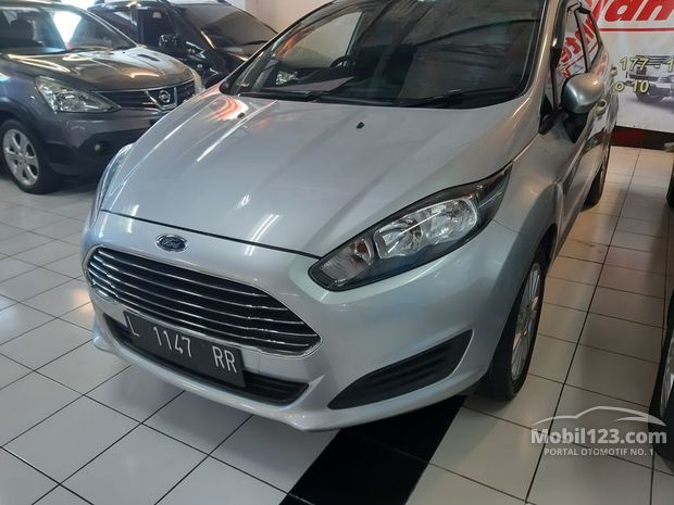 Ford Fiesta Mobil Bekas Baru dijual di Surabaya Jawa 