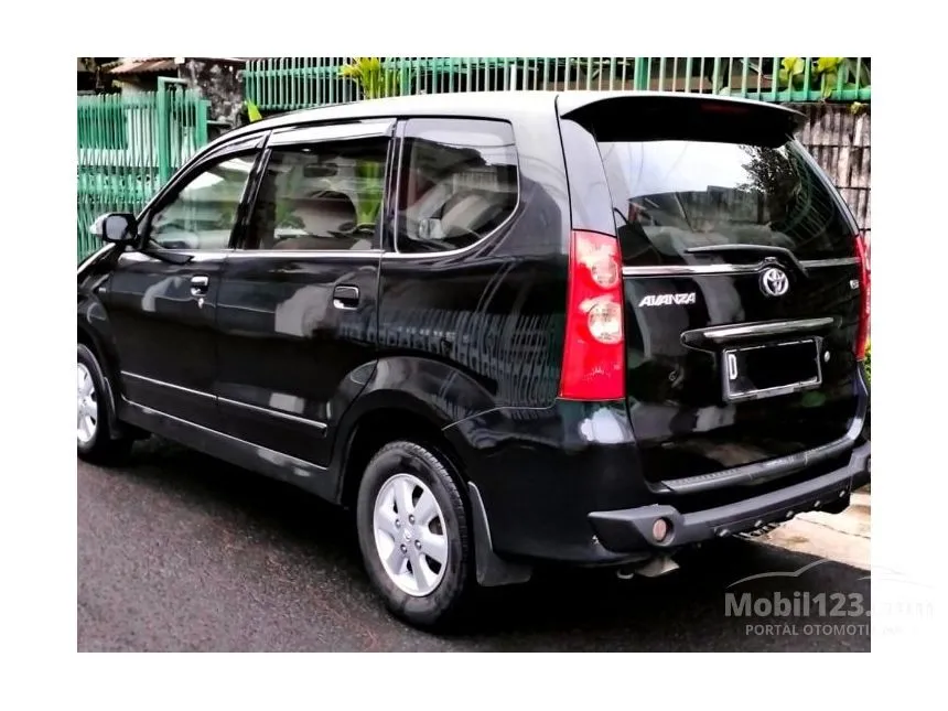 2010 Toyota Avanza G MPV