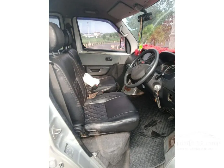 2010 Daihatsu Gran Max Mini Bus D Van