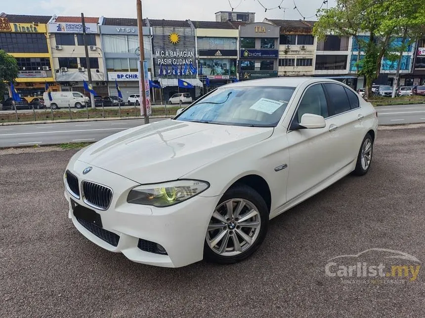 2012 BMW 520i Sedan