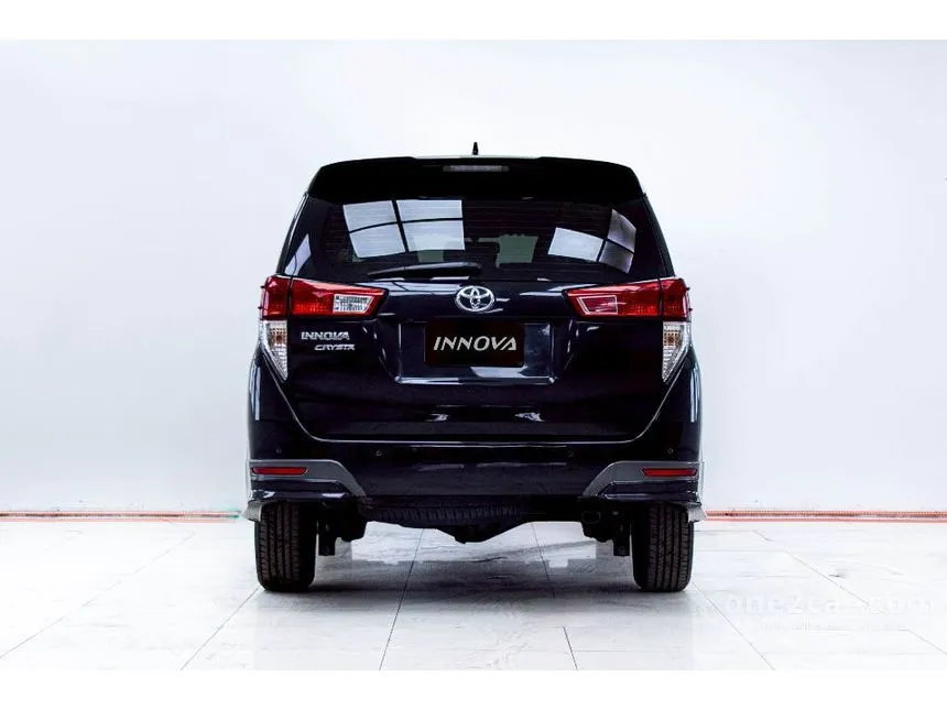 2022 Toyota INNOVA Crysta Wagon