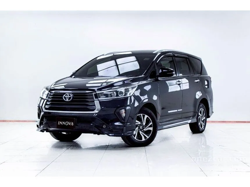 2022 Toyota INNOVA Crysta Wagon