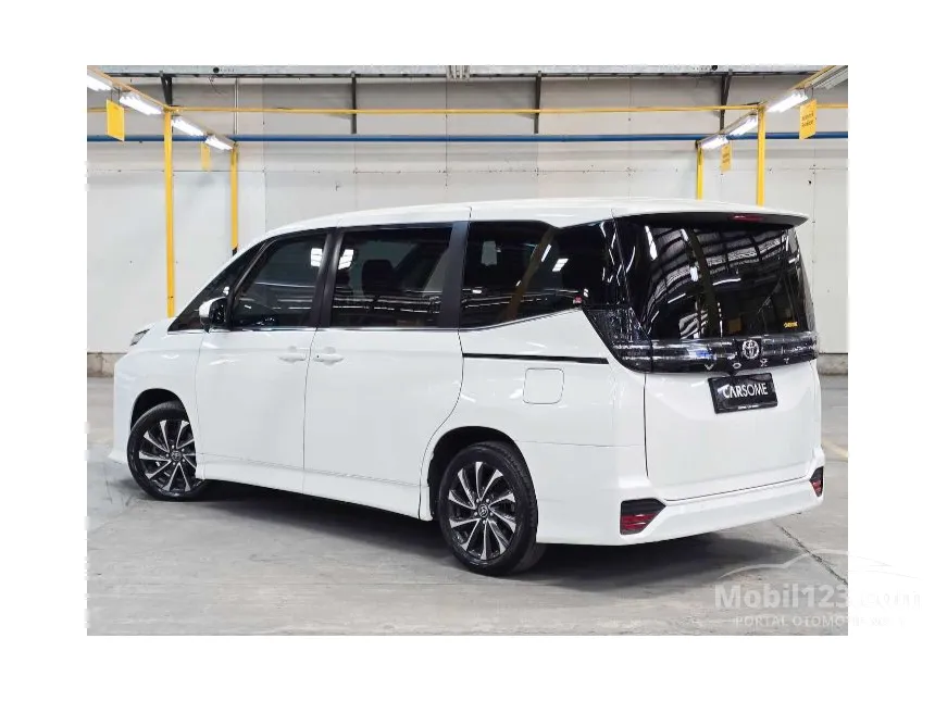 2022 Toyota Voxy (Premium Color) MPV