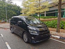 Tip-Top Condition 2013 Toyota Vellfire 2.4 Z Golden Eyes MPV