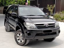 2009 Toyota Fortuner 2.7 V TRD Sportivo SUV (A) LEATHER NO OFF ROAD CAR