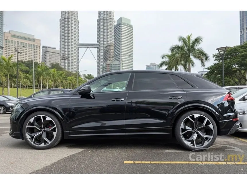 2022 Audi Q8 RS SUV