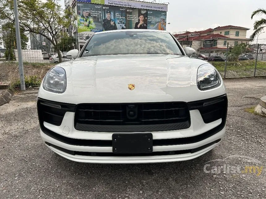 2022 Porsche Macan SUV