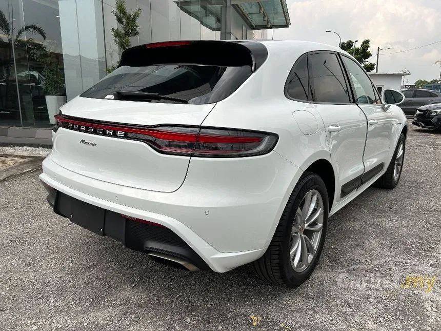 2022 Porsche Macan SUV