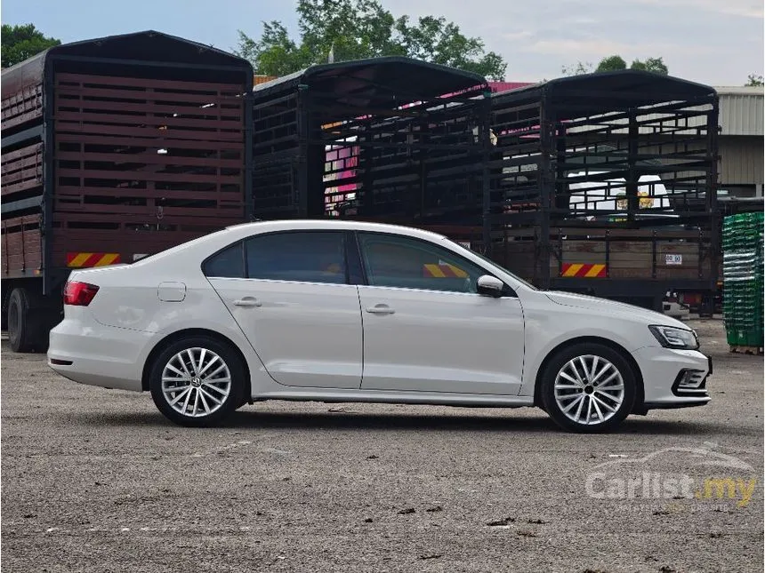 2018 Volkswagen Jetta TSI Highline Sedan