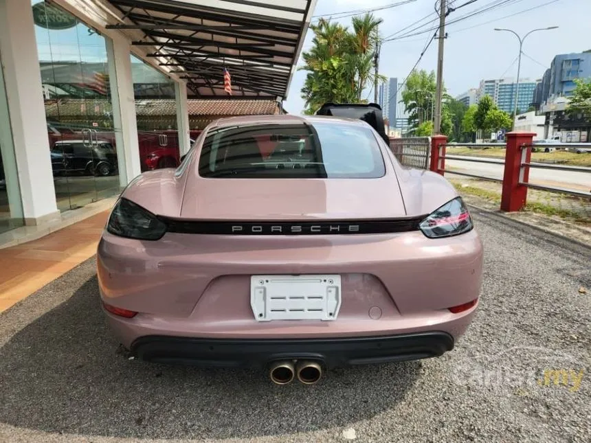 2022 Porsche 718 Cayman Coupe