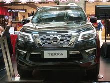 Nissan Terra 2,5 VL Hitam stok langka, bisa trade in pajero fortuner crv xtrail