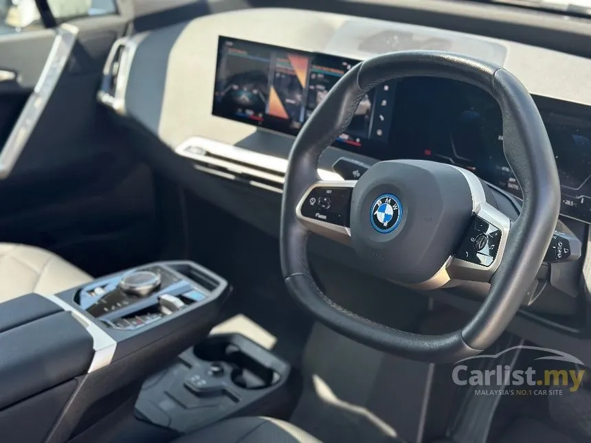 2023 BMW iX xDrive40 SUV