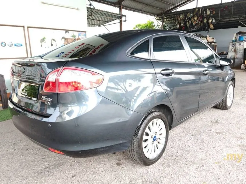 2013 Ford Fiesta LX Sedan