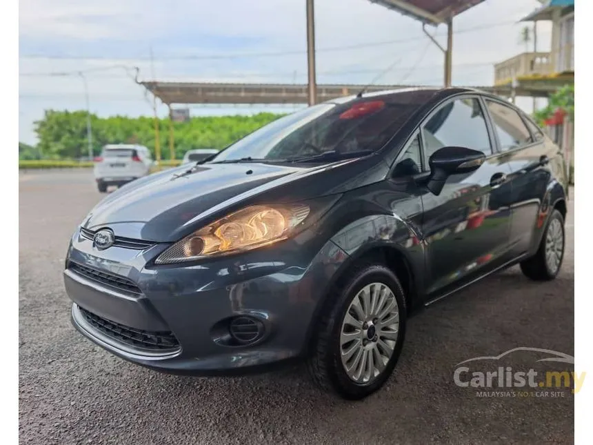 2013 Ford Fiesta LX Sedan