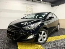 2013 Hyundai Elantra 1.6 GLS Sedan LOW MILEAGE TIP TOP CONDITION 1 CAREFUL OWNER CLEAN INTERIOR FULL LEATHER SEATS REVERSE CAMERA ACCIDENT FREE