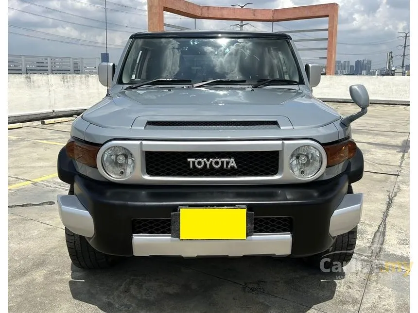 2014 Toyota FJ Cruiser SUV