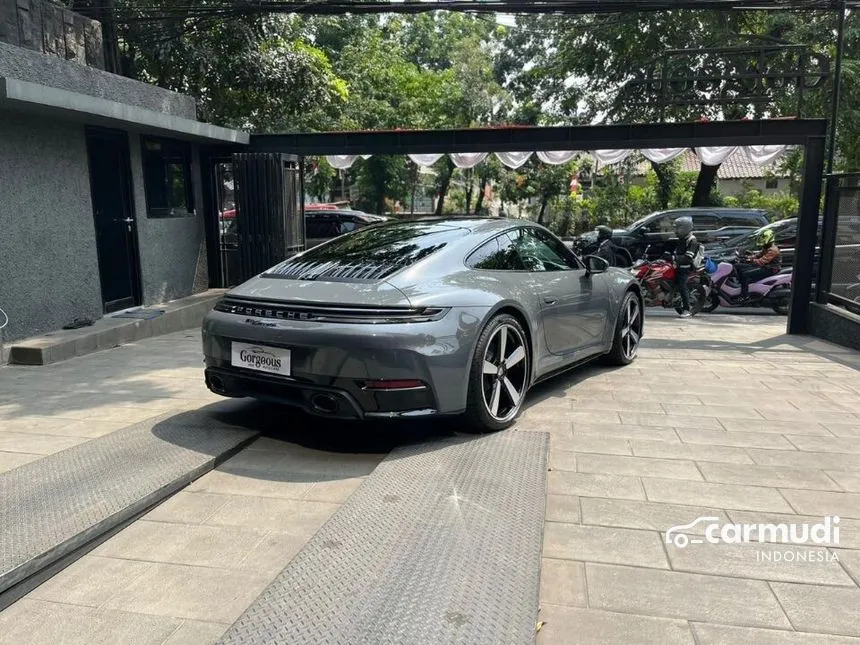 2024 Porsche 911 Carrera Coupe