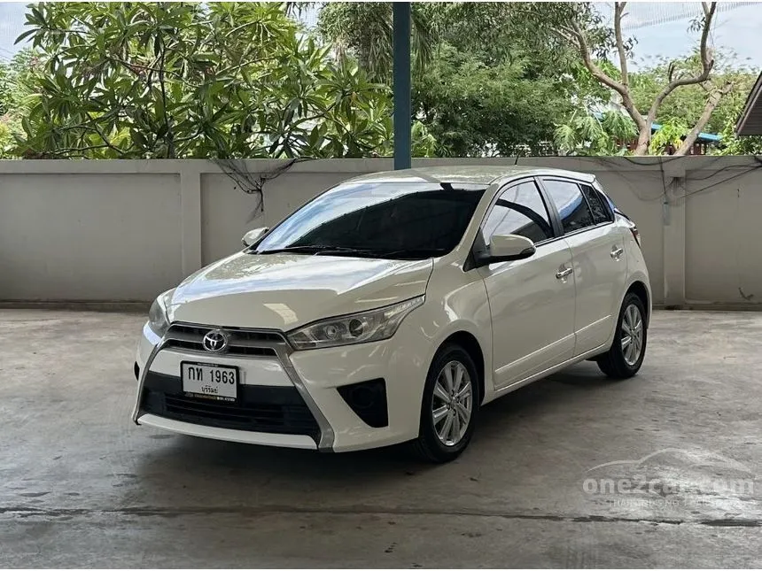2017 Toyota YARIS G Hatchback