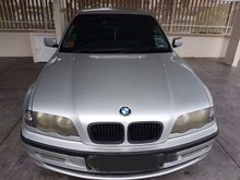 2002 BMW 325i 2.5 Sedan