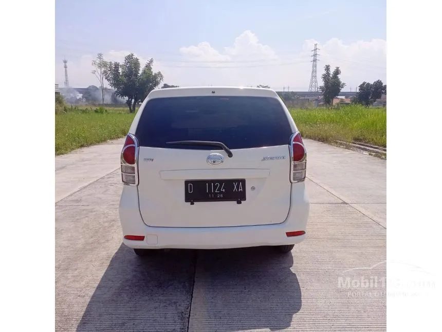 2014 Daihatsu Xenia D Standard MPV