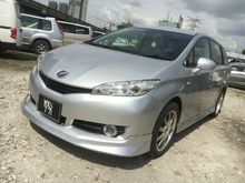 2010 Toyota Wish 1.8 X MPV-Nice No. Plate 7171,One Owner, DVD, Reverse Camera, Climate Control, Accident Free, Tip Top Condition