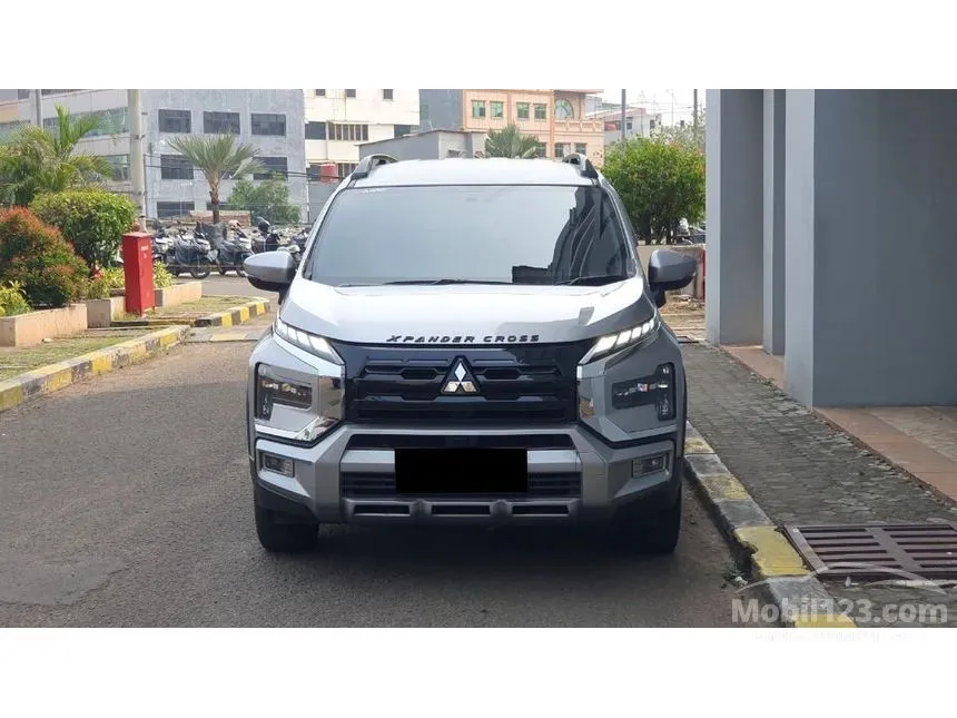 2024 Mitsubishi Xpander Cross Premium MPV